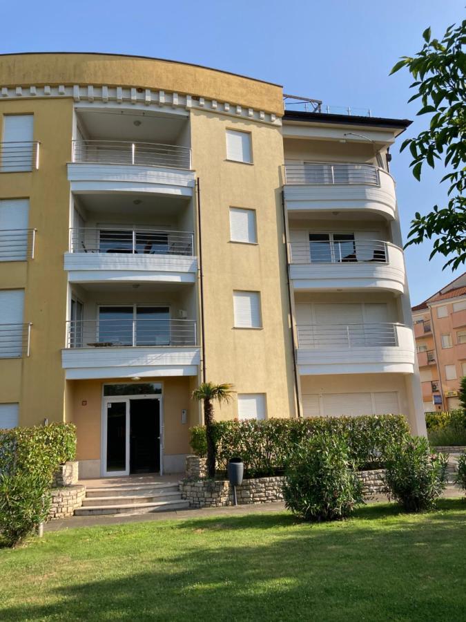 Stella Apartment Umag Exterior photo